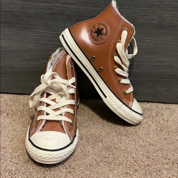 converse saddle color